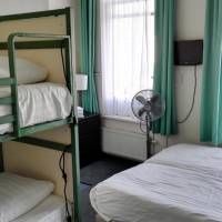 Quadruple Room with Shared Bathroom