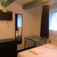 Double Room with Shared Bathroom