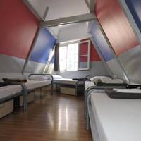 Room for 5 People