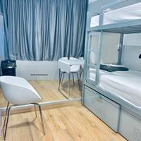 Single Bed in Mixed Dormitory Room