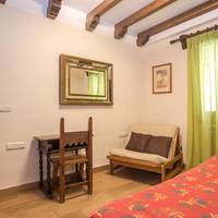 Family Room (2 Adults + 2 Children)
