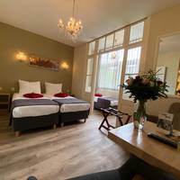 Triple Room with Garden View