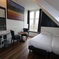Twin Room with Shared Bathroom