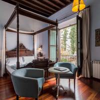 Junior Suite with Alhambra Views
