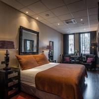 Large Luxury Double Room Bath with Canal View