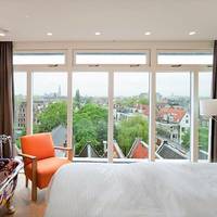 Penthouse with City View