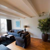 Luxury One-Bedroom Apartment with Canal View