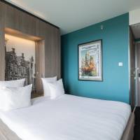 Deluxe Queen Room with City View