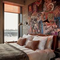 Deluxe Corner Room with City View
