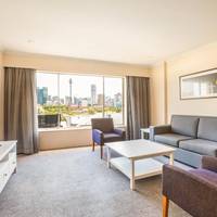 One-Bedroom Apartment with King Bed and City View