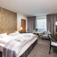 Room #6590758