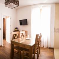 Two-Bedroom Apartment with Balcony. C/ Marques de Falces 2