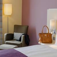 Superior Room with Queen Bed