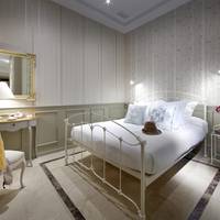 Deluxe Double Room( England)