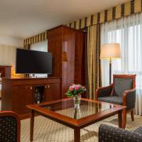 Executive Studio with King Size Bed and  Access to the Executive Club Lounge