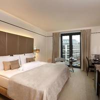 Room #6459634
