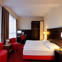 Room #6679258