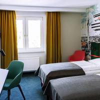 Standard Twin Room +