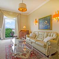 Suite with Lake View