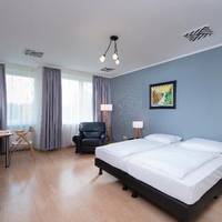 Room #7273777