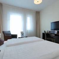 Room #7330736