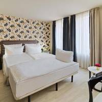 Room #27856864