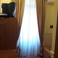 Single Room with French Bed