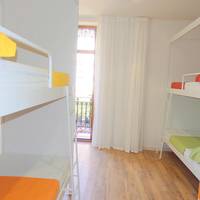 Bunk Bed in 6-Bed Female Dormitory Room