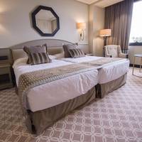 Twin Room with City View