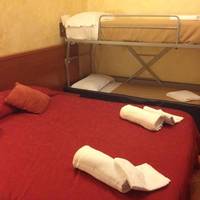 Basic Triple Room with Shared Bathroom