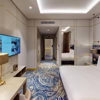 Junior King Suite - Non-Smoking