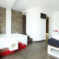 Deluxe Double Room with Spa Bath 