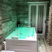 Suite with Spa Bath