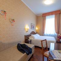 Classic Quadruple Room