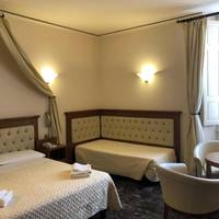 Superior Triple Room with City View