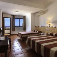 Triple Room with Terrace and Sea View