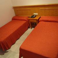 Basic Triple Room