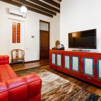 Transfer One-Bedroom Suite with Jacuzzi