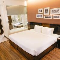 Grand Deluxe King Room Ocean View