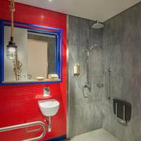 Queen Room - Mobility Accessible