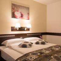 Room #224877005