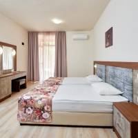 Family Room (4 Adults) + Free Beach Access and Beach Facilities 