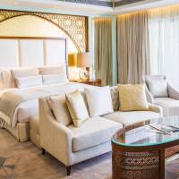 Deluxe King Room with Terrace and Ocean View
