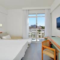 Double Room (2 Adults)