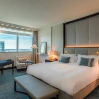 1  King Bed Classic