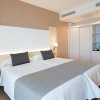 Room #9157136