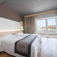 Room #9157138