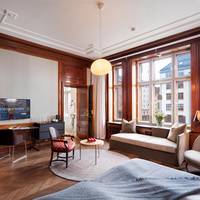 Junior King Suite
