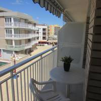 Apartment with Pool View 