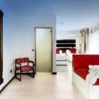 Room #245196009
